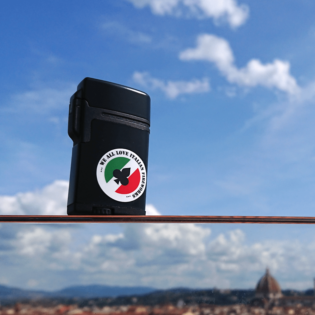 We all love Italian fireworks - Mini Torch